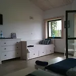 Chamedafne W Puszczy Kampinoskiej Bed & Breakfast 4*