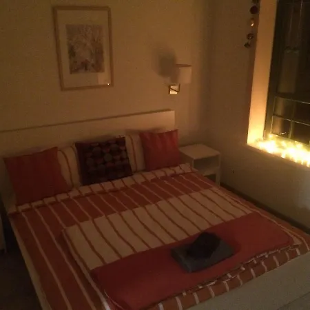 Chamedafne W Puszczy Kampinoskiej Frühstückspension