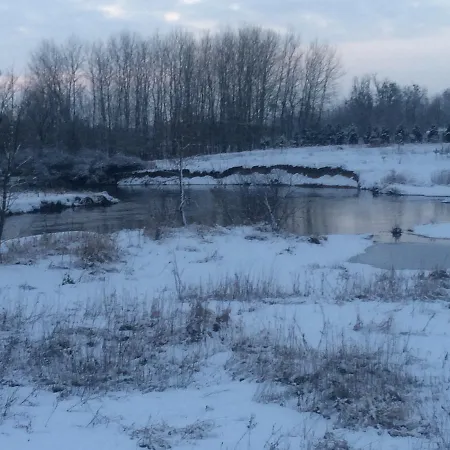 Chamedafne W Puszczy Kampinoskiej Frühstückspension Brochów