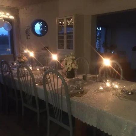 Chamedafne W Puszczy Kampinoskiej Frühstückspension Brochów