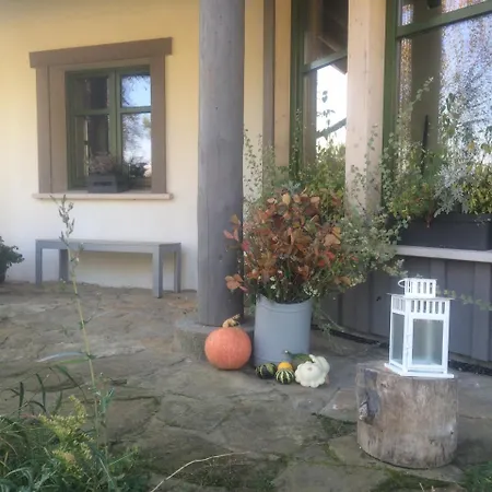 Chamedafne W Puszczy Kampinoskiej Bed and breakfast 4*