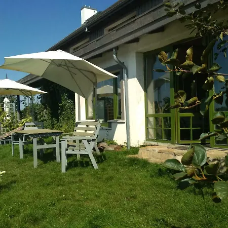 Alojamento de Acomodação e Pequeno-almoço Chamedafne W Puszczy Kampinoskiej 4*